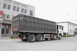 самосвал 8х4 Евро 5 Шахман (5)